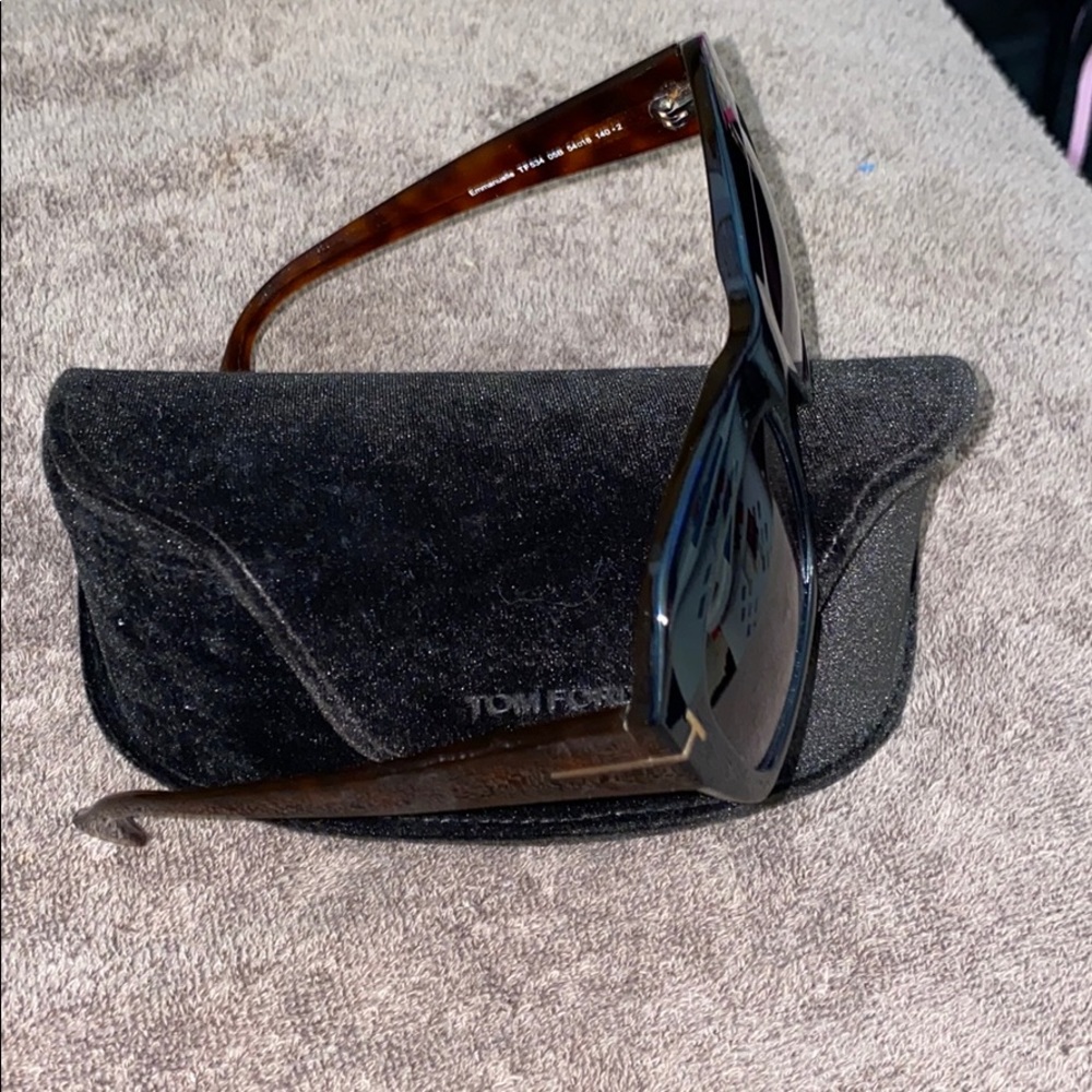 Tom Ford Sunglasses - Picture 3 of 8